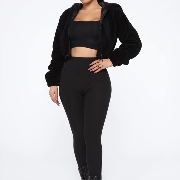 Don’t Dream it’s over fuzzy jacket Fashion Nova - Picture 3 of 5